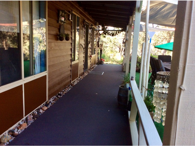 64  Hidaway Drive, Bindoon WA 6502