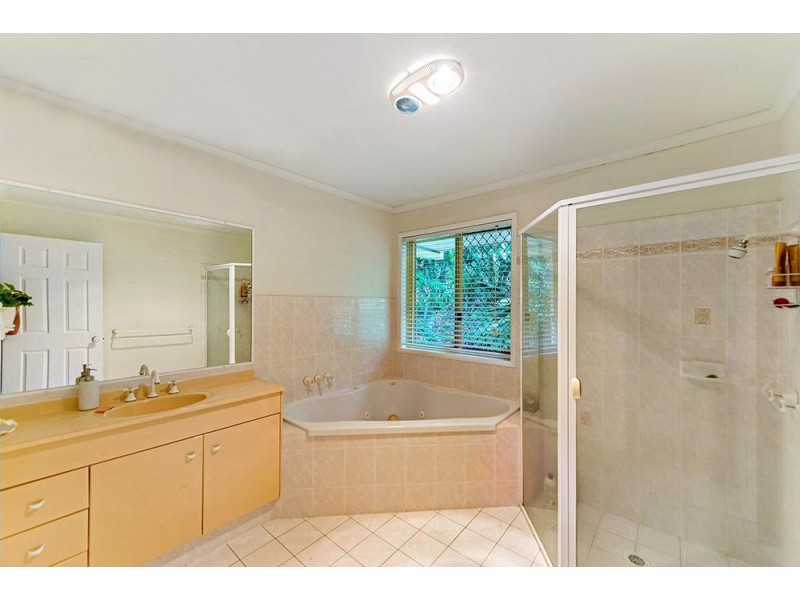 7 Basswood Court, Bonogin QLD 4213