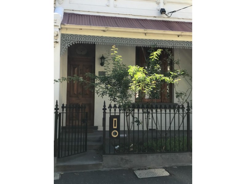 122 Station, Carlton VIC 3053