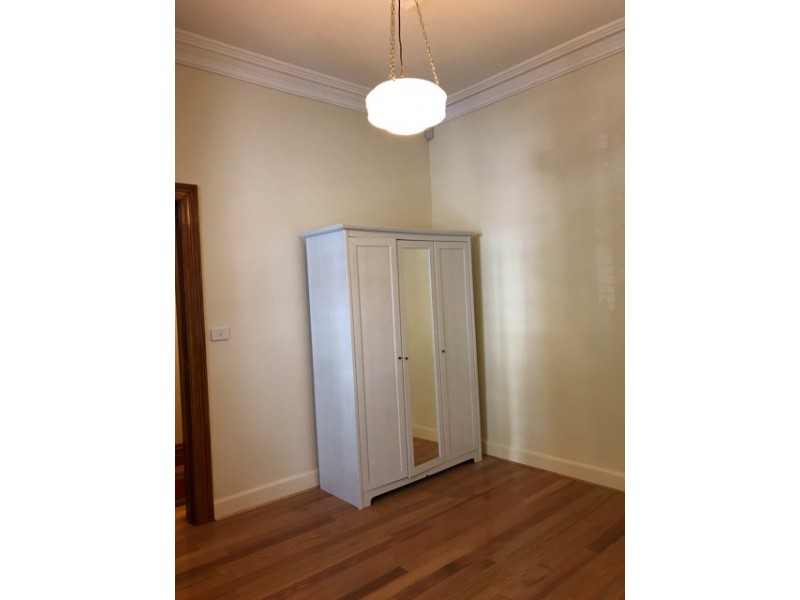 122 Station, Carlton VIC 3053
