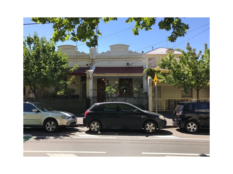 122 Station, Carlton VIC 3053