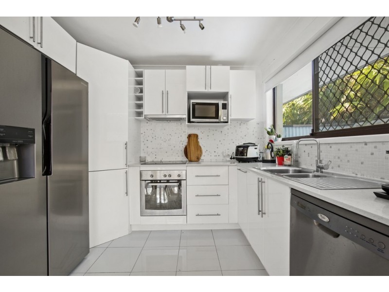 1/19 Wildwood Court, Bundall QLD 4217