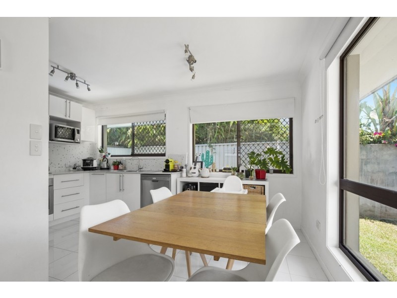 1/19 Wildwood Court, Bundall QLD 4217