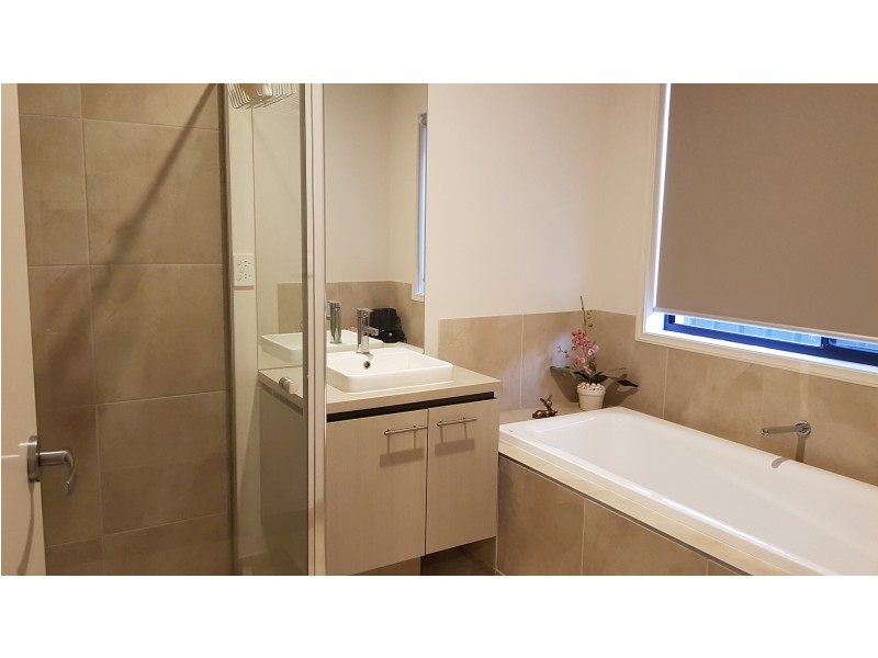 22 Sedgefield Avenue, Truganina VIC 3029