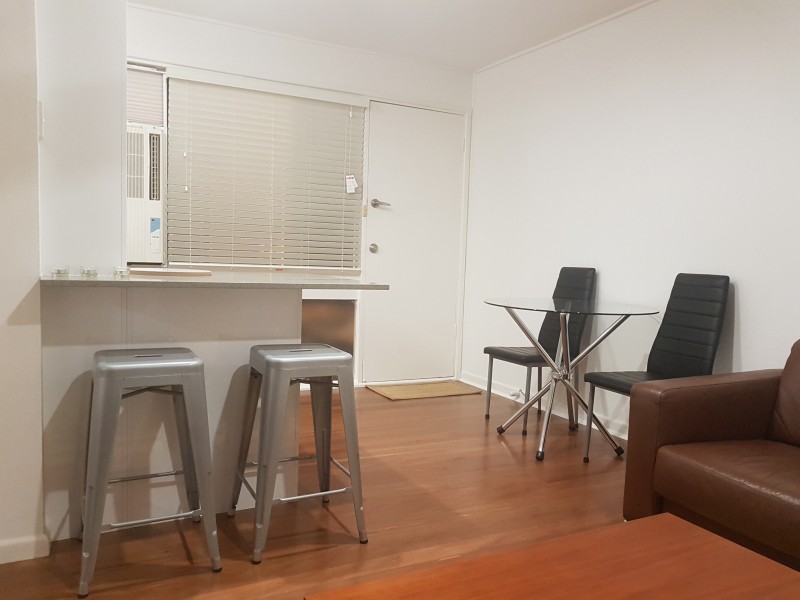 3/27 Thomas Dr, Chevron Island QLD 4217