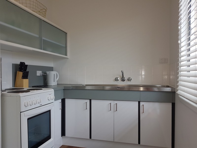 3/27 Thomas Dr, Chevron Island QLD 4217