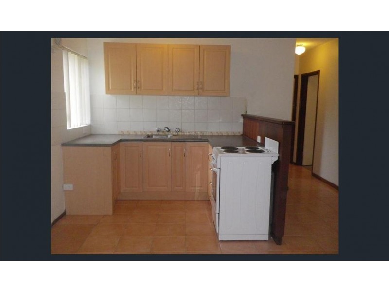 1/16 Amery St, Como WA 6152