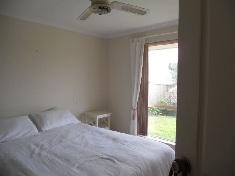 2/17 Simone Crescent, Morphett Vale SA 5162