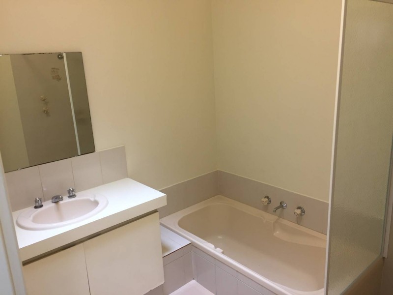 27/35 Winnacott Street, Willagee WA 6156