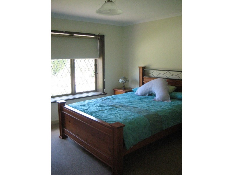 4/53-55 Warwick Rd, Greensborough VIC 3088