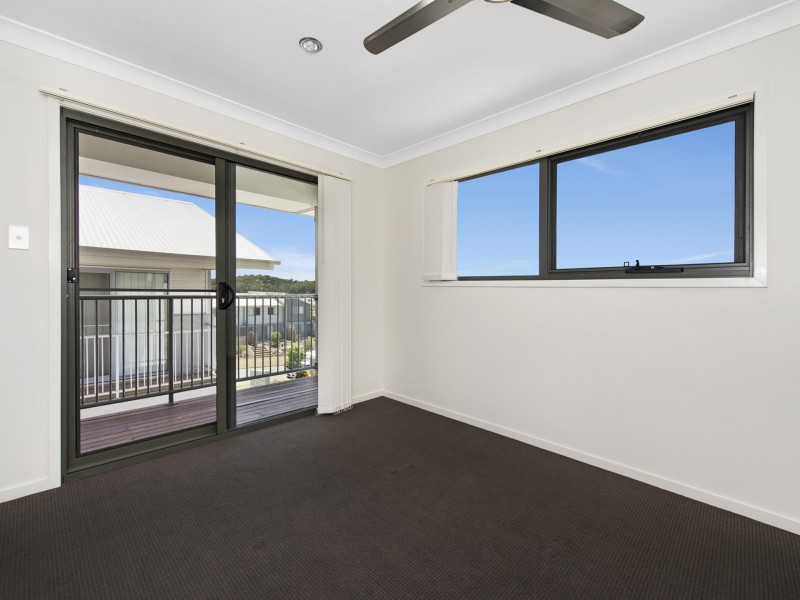 4/2 Tayla Street, Pimpama QLD 4209