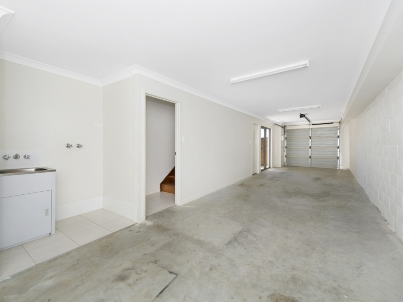 4/2 Tayla Street, Pimpama QLD 4209