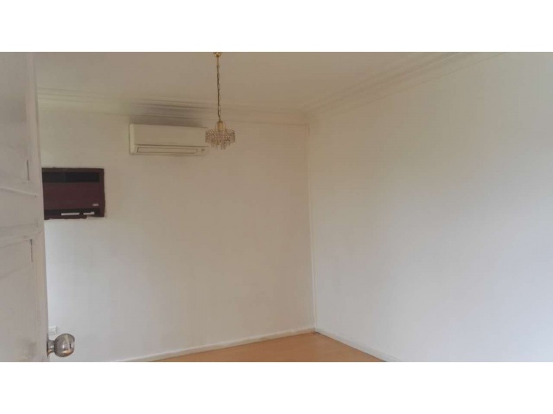 28 hayes Road, Seven Hills NSW 2147