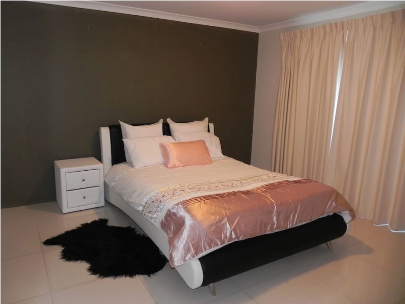 17B Parklands Square, Riverton WA 6148