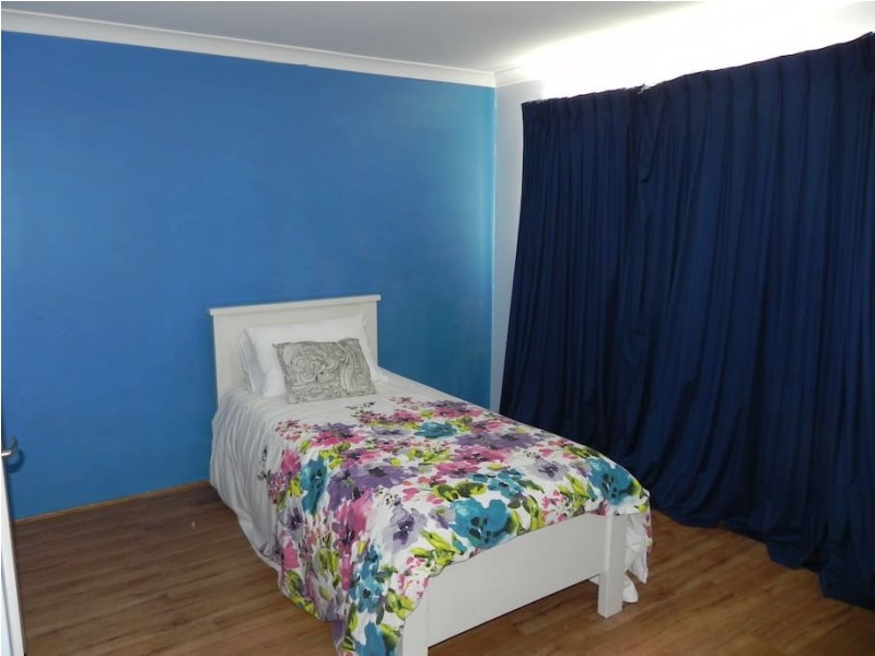 17B Parklands Square, Riverton WA 6148