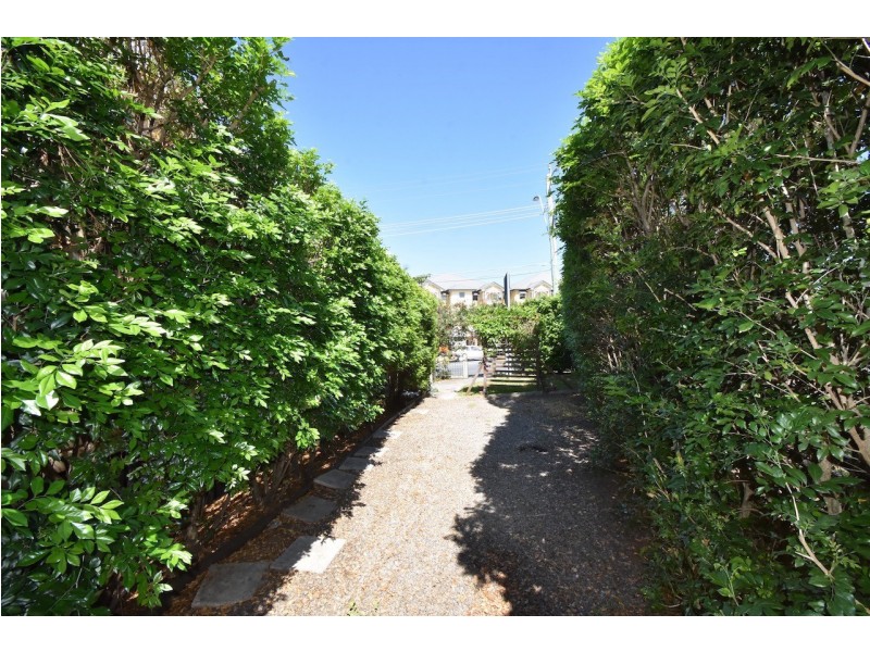 171 Waterworks Road, Ashgrove QLD 4060