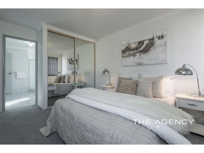 2/10 Langbank Close, Kinross WA 6028