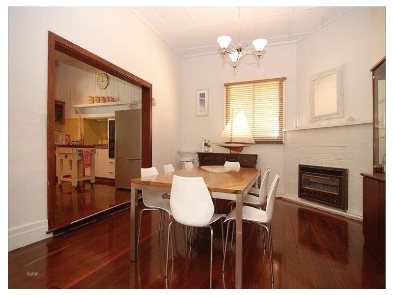 11 Walker Street, South Fremantle WA 6162