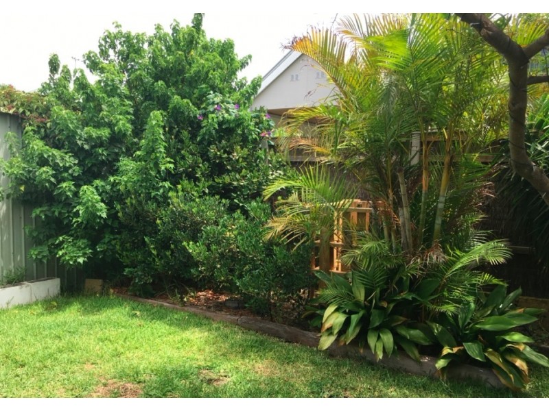 11 Walker Street, South Fremantle WA 6162