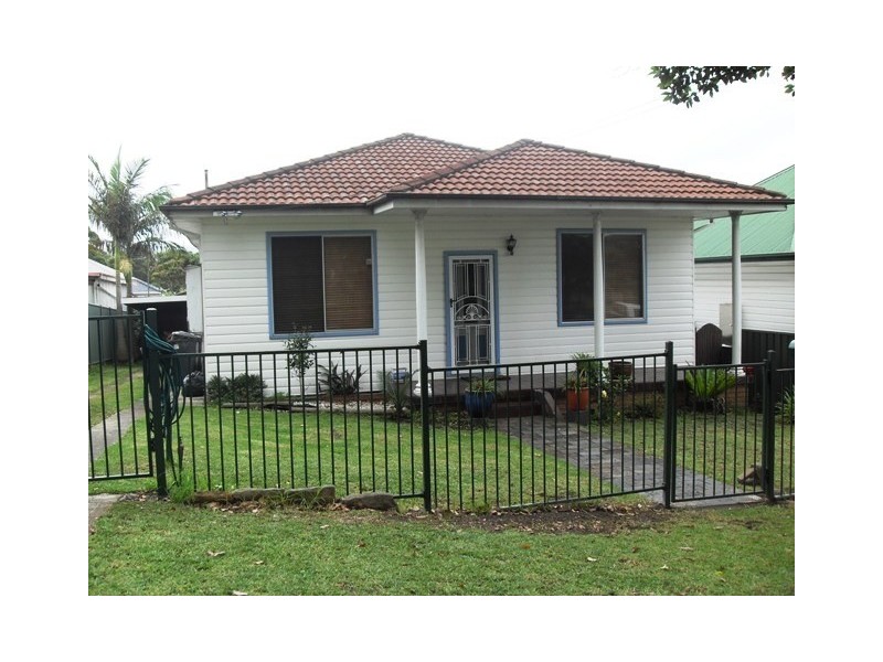 5 Dick Street, Corrimal NSW 2518