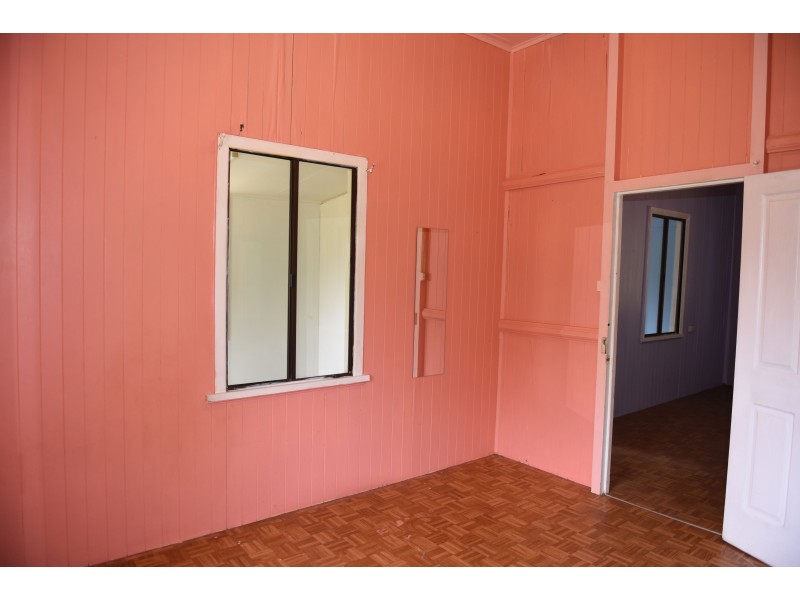 14 Dingo Mountain Road, Crows Nest QLD 4355