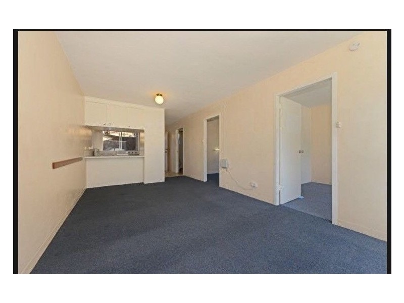 2/8 Wallace Avenue, Lenah Valley TAS 7008