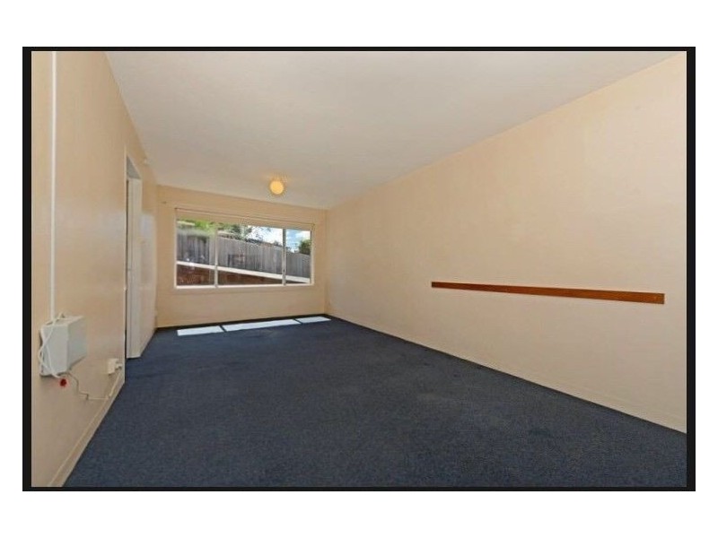 2/8 Wallace Avenue, Lenah Valley TAS 7008