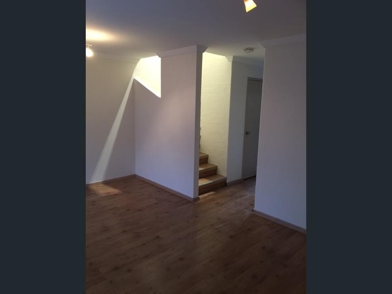 163/2 Wall Street, Maylands WA 6051