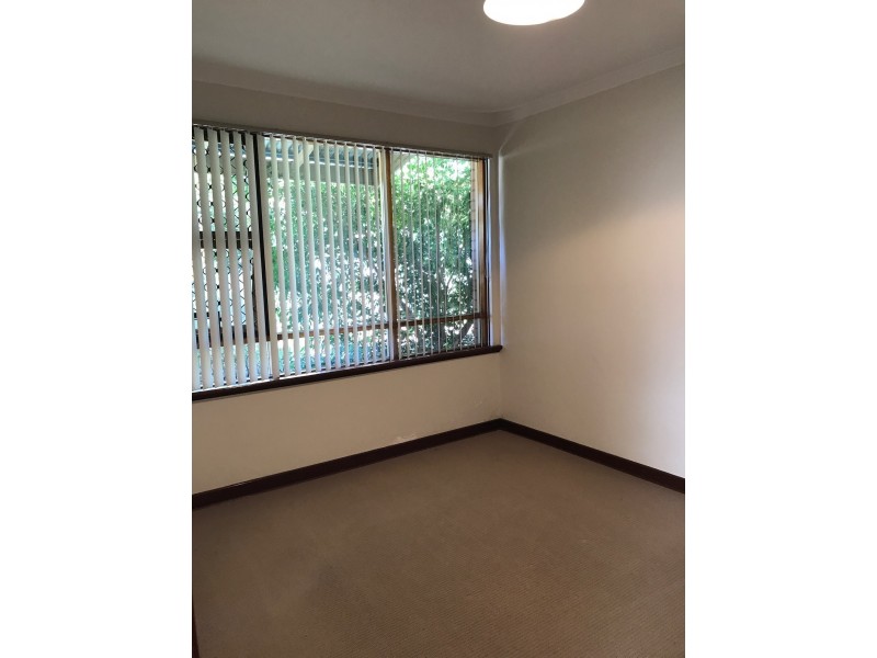 4/33 Troy Terrace, Daglish WA 6008