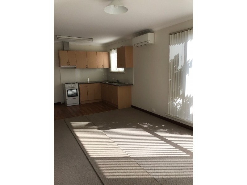 4/33 Troy Terrace, Daglish WA 6008