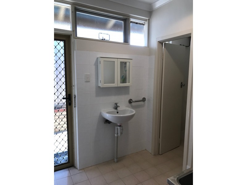 4/33 Troy Terrace, Daglish WA 6008