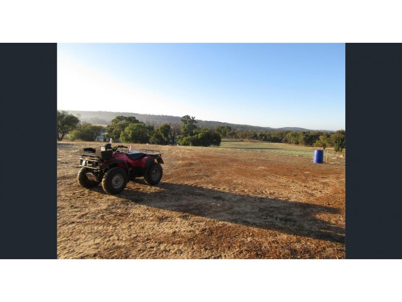 400 Wannamal Road West, Mindarra WA 6503