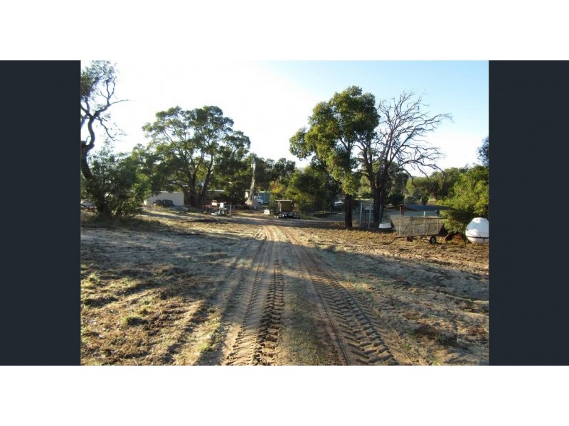 400 Wannamal Road West, Mindarra WA 6503