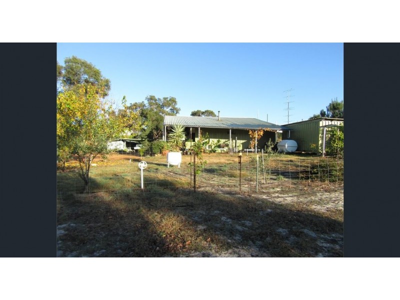 400 Wannamal Road West, Mindarra WA 6503