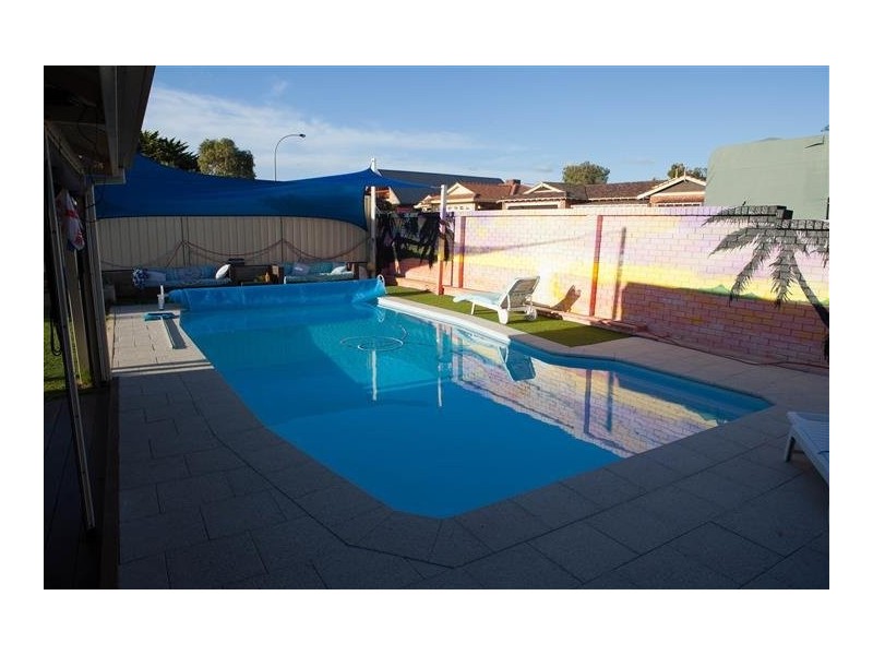 35 Key West Drive, Mullaloo WA 6027