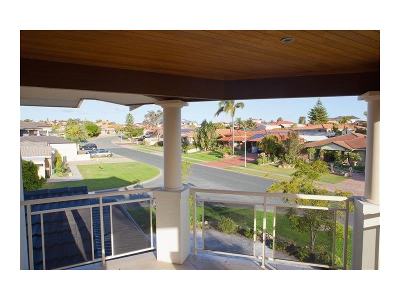 35 Key West Drive, Mullaloo WA 6027
