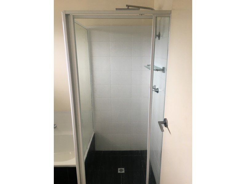 8C Sitka Place, Cannington WA 6107