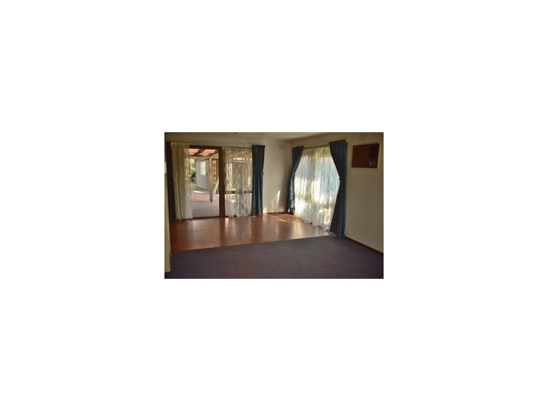 89 Roycroft Avenue, Mill Park VIC 3082