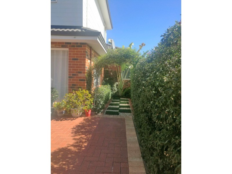 25 Scarpview Place, East Cannington WA 6107