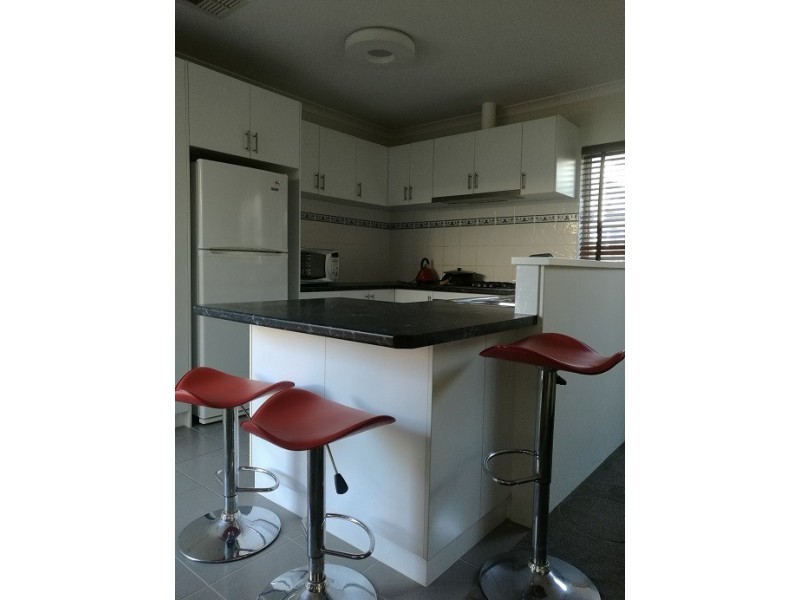 25 Scarpview Place, East Cannington WA 6107