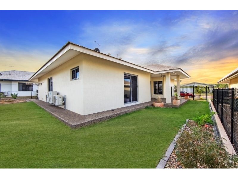 36  Fuhrmann, Muirhead NT 0810