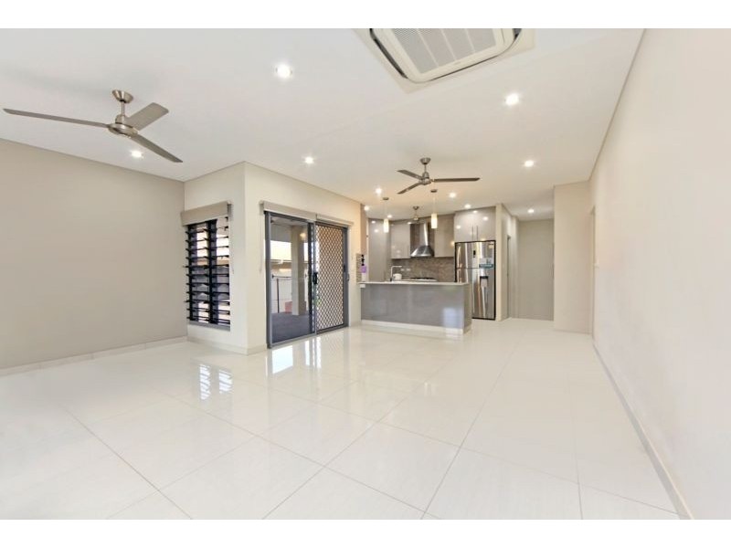 36  Fuhrmann, Muirhead NT 0810