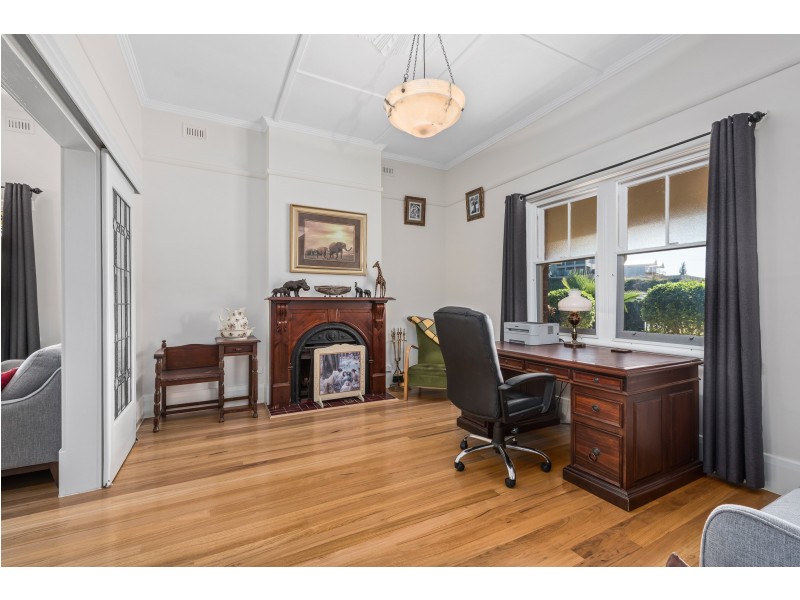 2 Hall Crescent, Old Noarlunga SA 5168