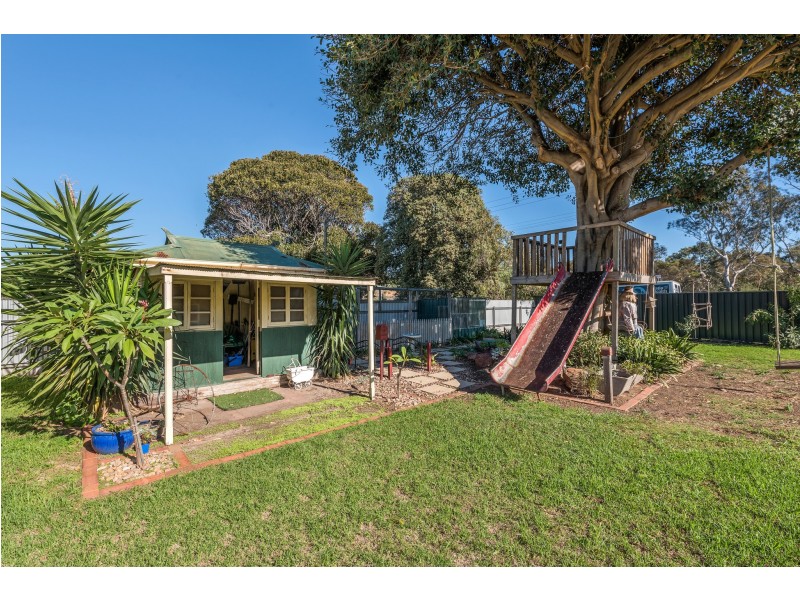 2 Hall Crescent, Old Noarlunga SA 5168