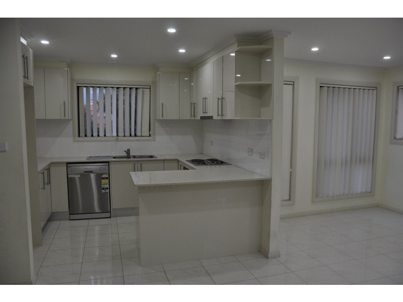 28 George Street, Canley Heights NSW 2166