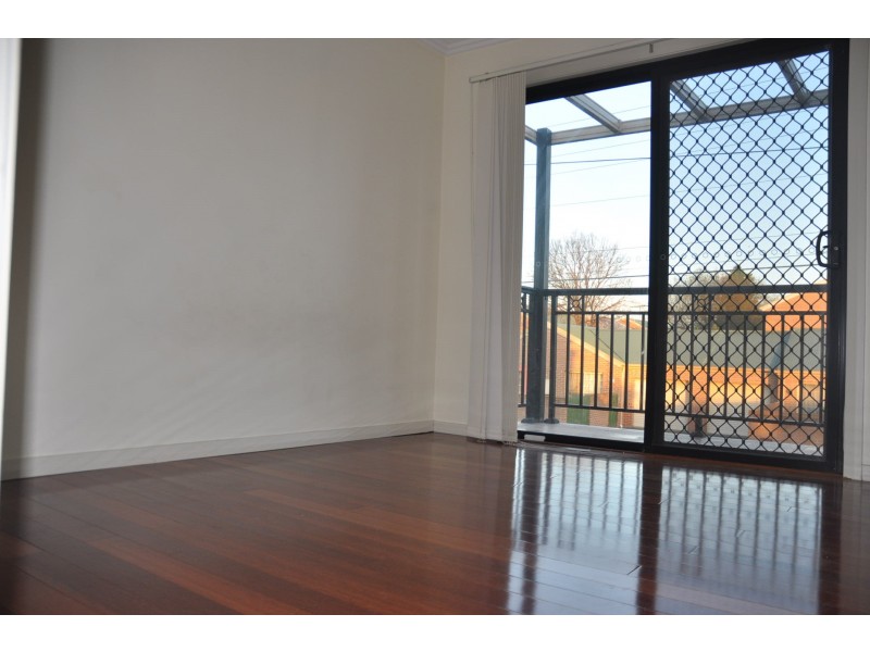 28 George Street, Canley Heights NSW 2166