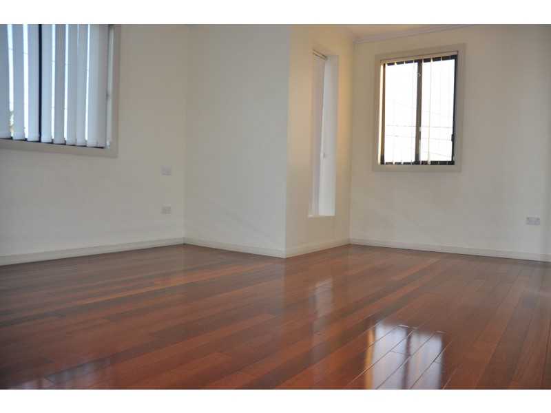 28 George Street, Canley Heights NSW 2166