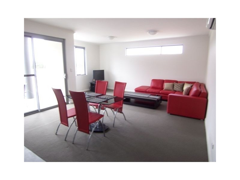 7/2 Bremer Promenade, East Perth WA 6004