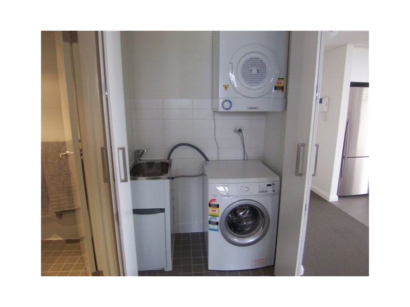 7/2 Bremer Promenade, East Perth WA 6004