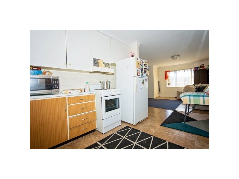 2/288 Blair Street, South Bunbury WA 6230